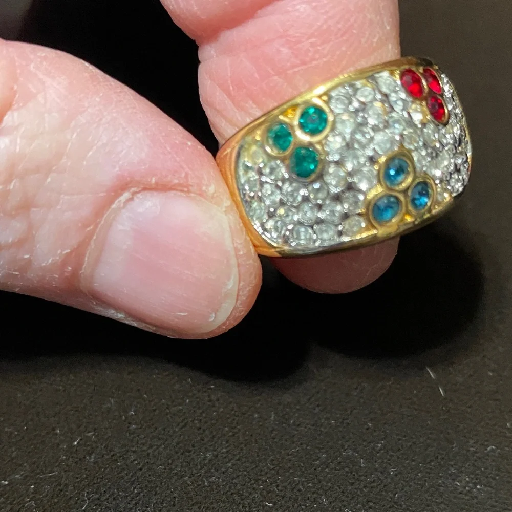 Elegant vintage size 6 3/4 18KT H.G.E. Multicolor Gemstone Ring